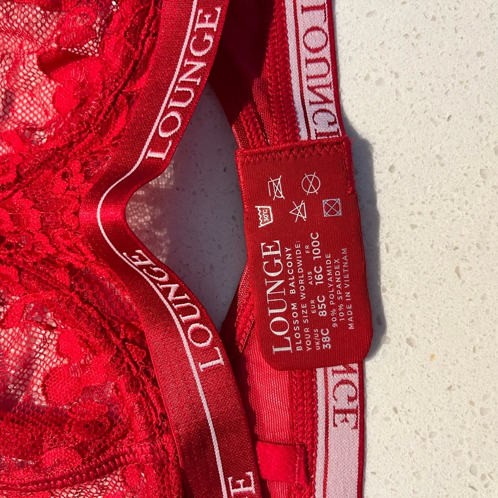 NWT Lounge Vogue Balcony Set
❤️💘🌹 - Picture 7 of 14
